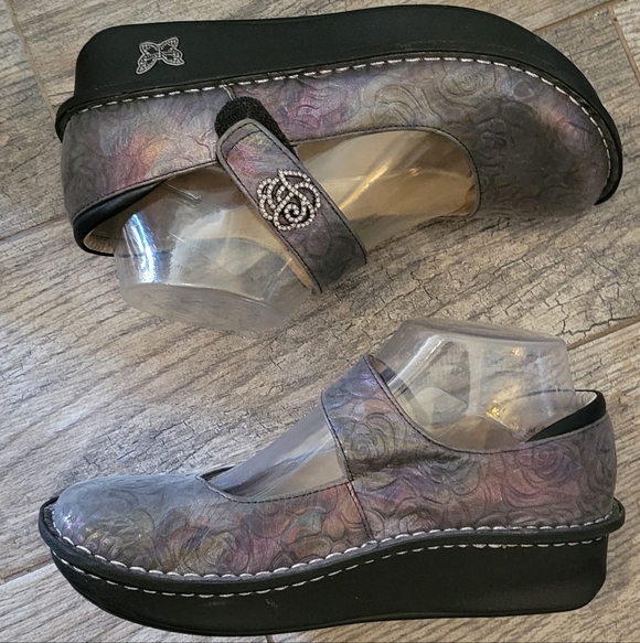 Alegria Paloma Iridescent Rose Embossed Leather Mary Jane Shoes Comfort - Picture 4 of 9